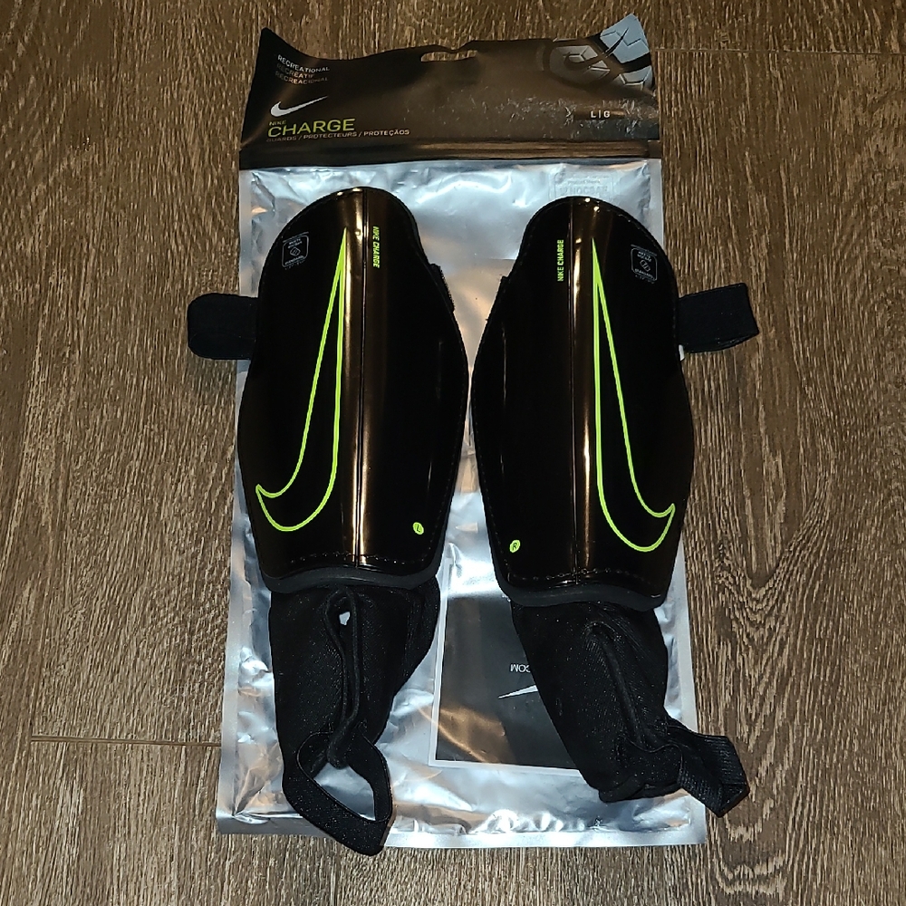Nike Charge Black and Neon Green Soccer Shin Guards Adult Large Unisex